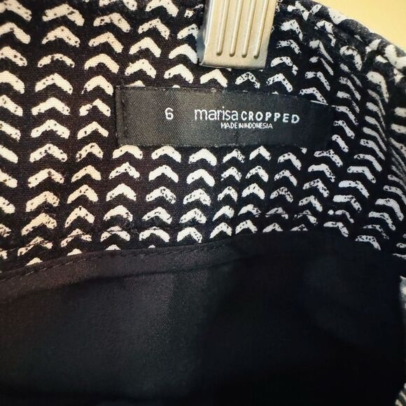 Ann Taylor Black and White Cropped Pants - Picture 6 of 7